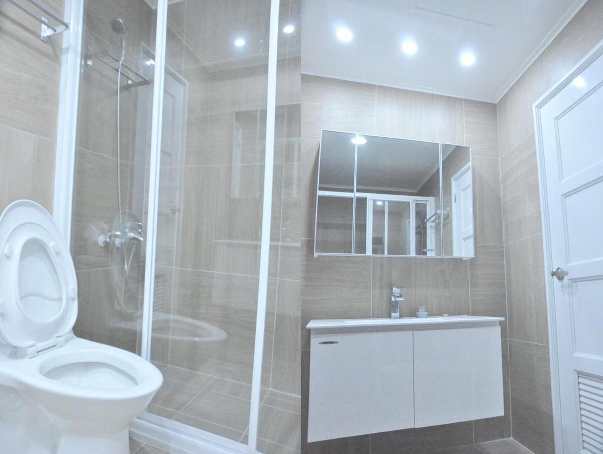 Backpackers' Hostel Taoyuan Airport ภายนอก รูปภาพ