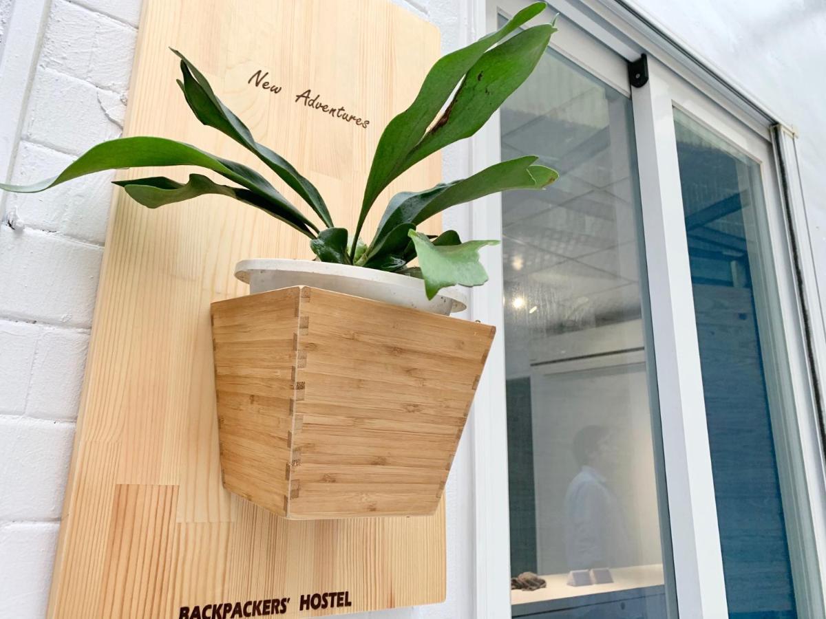 Backpackers' Hostel Taoyuan Airport ภายนอก รูปภาพ
