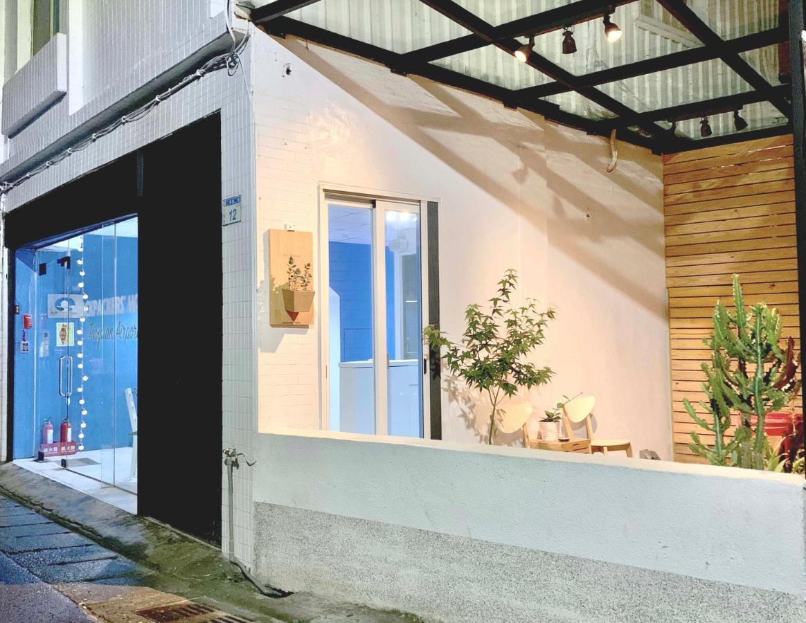 Backpackers' Hostel Taoyuan Airport ภายนอก รูปภาพ